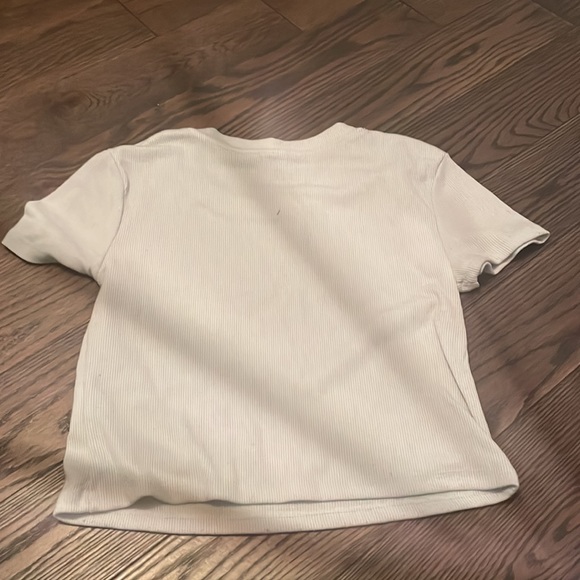 Light turquoise crop top size small - Picture 2 of 2